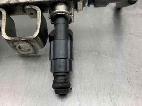 Injector (benzine injectie)-8240514 (21437899)