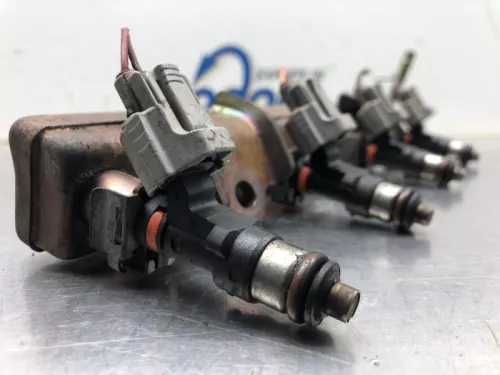 Injector (benzine injectie)-8153040 (20205416)