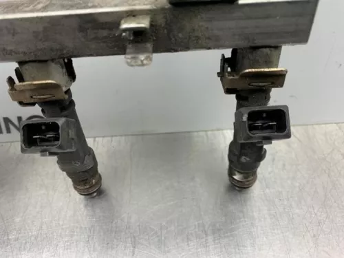 Injector (benzine injectie)-8263575 (21732553)