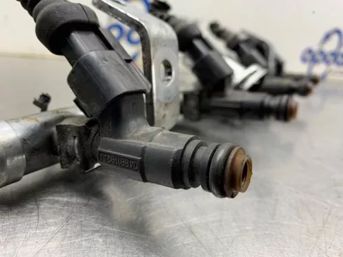 Injector (benzine injectie)-8167738 (20405146)