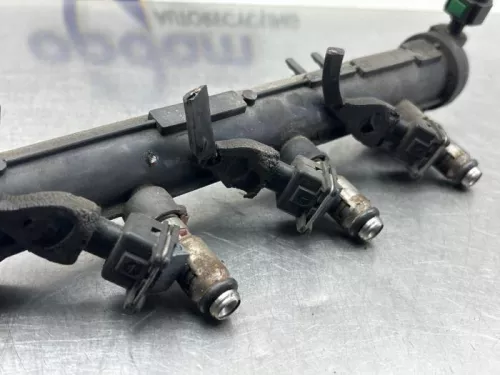 Injector (benzine injectie)-8303513 (22313665)