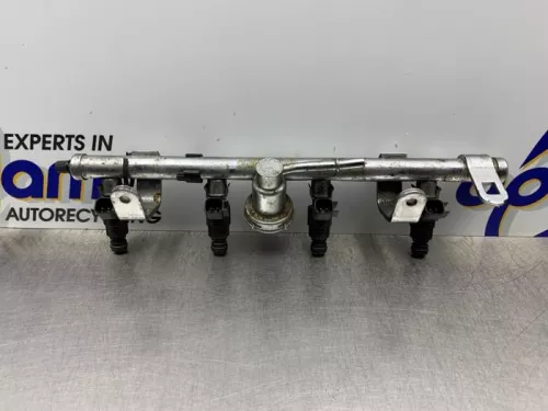 Injector (benzine injectie)-8297811 (22393877)