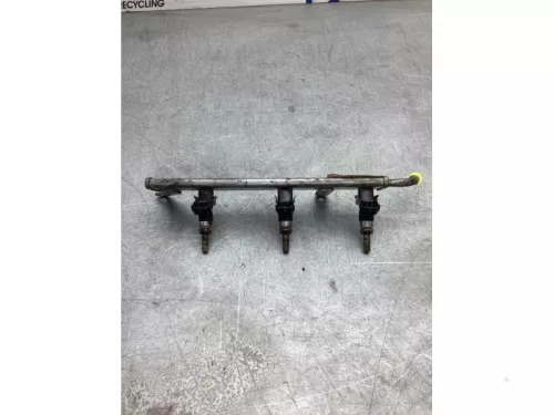 Injector (benzine injectie)-8062216 (21572987)