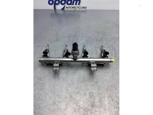 Injector (benzine injectie)-7348839 (17400113)
