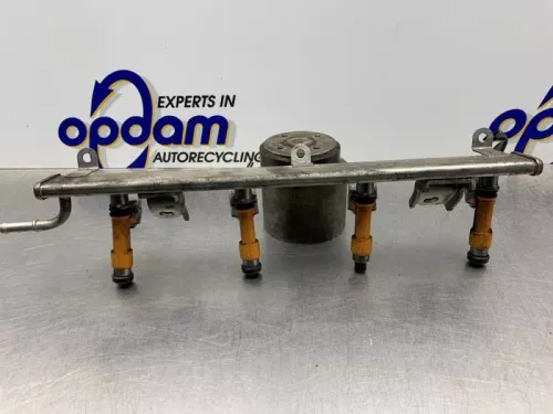 Injector (benzine injectie)-8236743 (21374182)