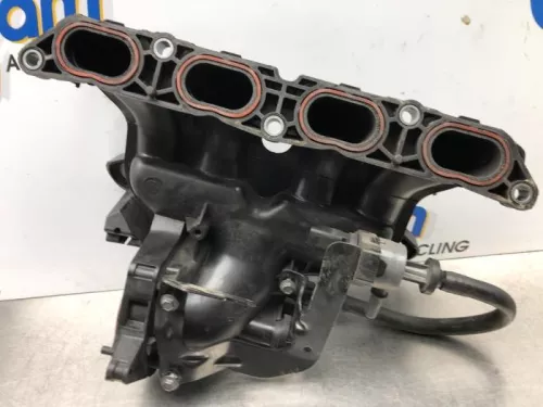 Inlaatspruitstuk-7349030