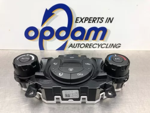 Kachel Bedieningspaneel-8228088