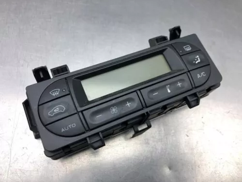 Kachel Bedieningspaneel-8233557 (21301349)