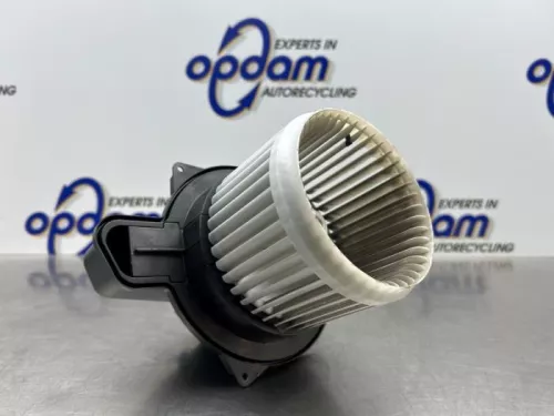 Kachel Ventilatiemotor-8246769 (22140612)