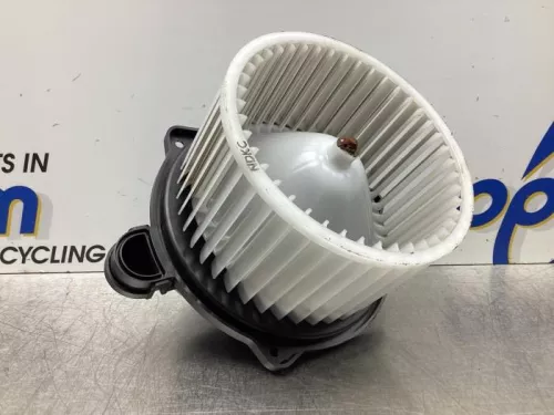 Kachel Ventilatiemotor-7868353 (17852543)
