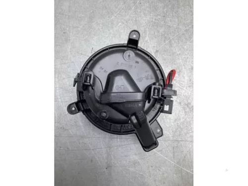 Kachel Ventilatiemotor-8202742 (20911695)