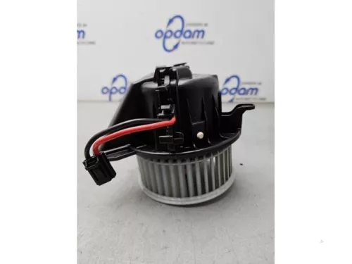 Kachel Ventilatiemotor-8252642 (21865574)