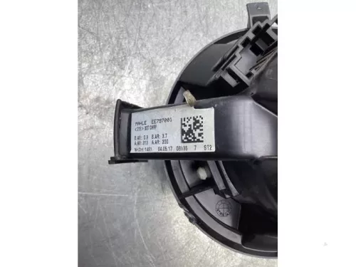 Kachel Ventilatiemotor-7283224 (17278875)