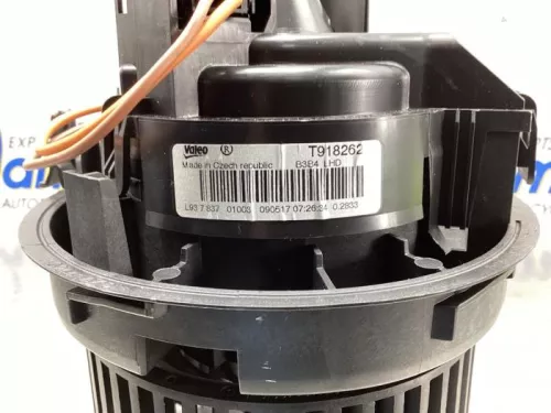 Kachel Ventilatiemotor-7923166 (19021542)