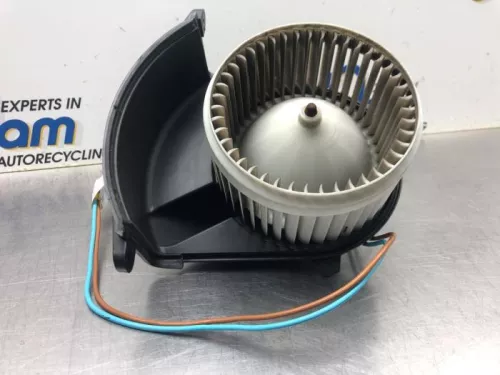 Kachel Ventilatiemotor-8076631 (19886347)