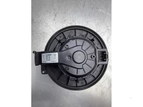 Kachel Ventilatiemotor-7472532 (17047204)