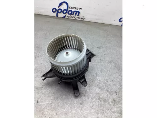Kachel Ventilatiemotor-8202833 (22284994)