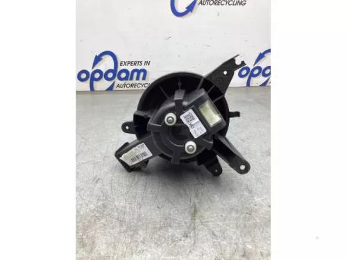 Kachel Ventilatiemotor-8202833 (22284994)