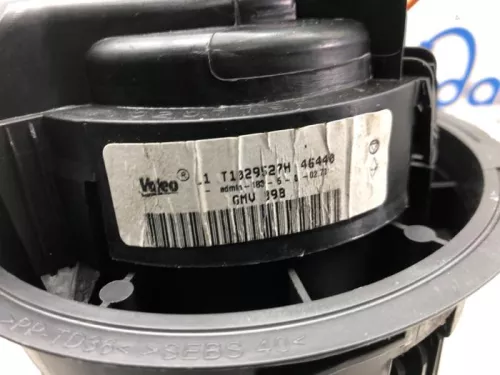 Kachel Ventilatiemotor-8120736 (20377031)