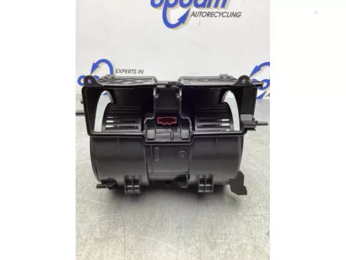 Kachel Ventilatiemotor-7921008 (17700603)