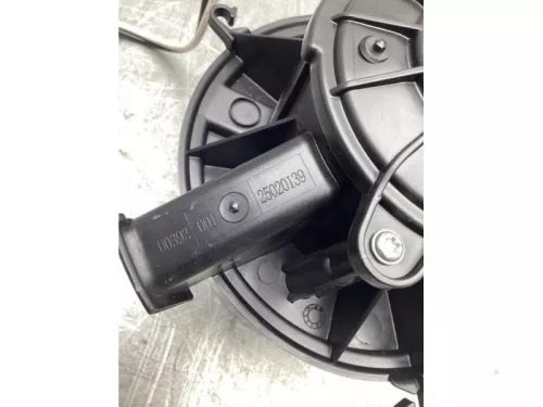 Kachel Ventilatiemotor-8122282 (21062244)