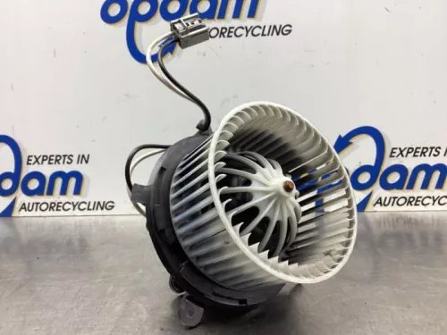 Kachel Ventilatiemotor-7990372 (19053368)