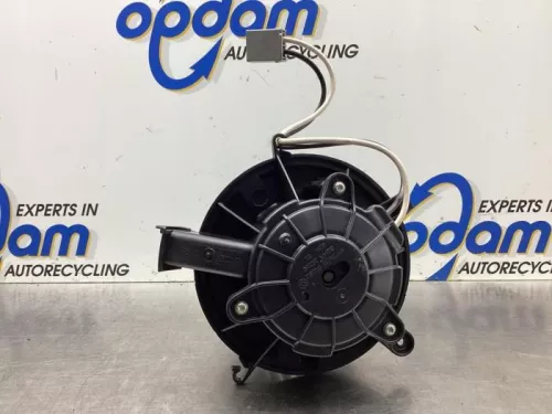 Kachel Ventilatiemotor-7990372 (19053368)