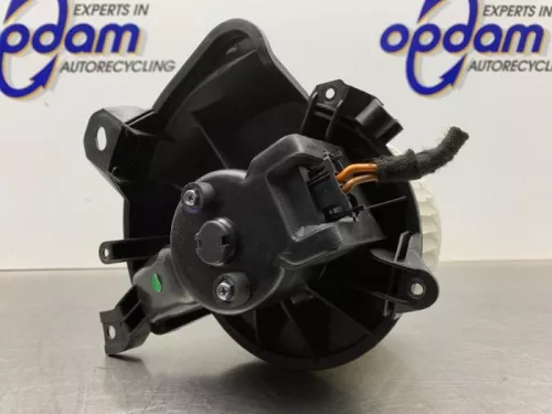 Kachel Ventilatiemotor-8238831 (21556758)