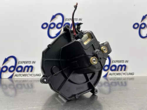 Kachel Ventilatiemotor-8242770 (22125933)