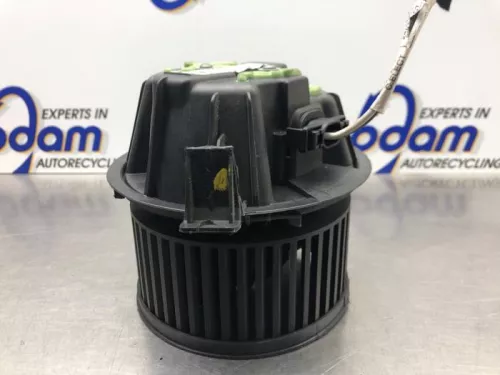 Kachel Ventilatiemotor-8156832 (21019980)