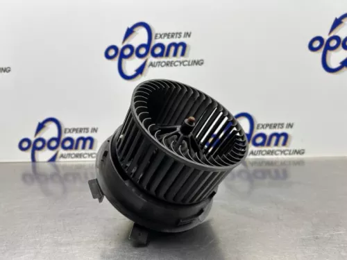 Kachel Ventilatiemotor-8271688