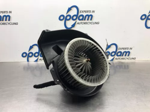 Kachel Ventilatiemotor-8119079