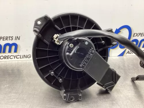 Kachel Ventilatiemotor-7913315 (17769634)