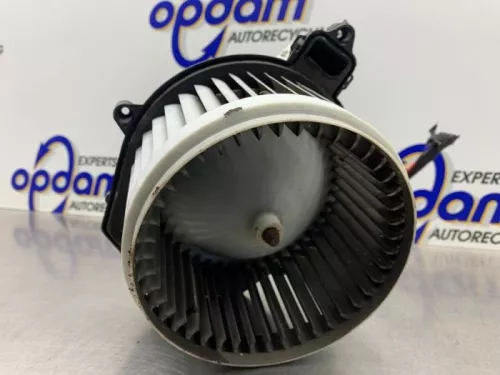 Kachel Ventilatiemotor-8247098 (22355420)