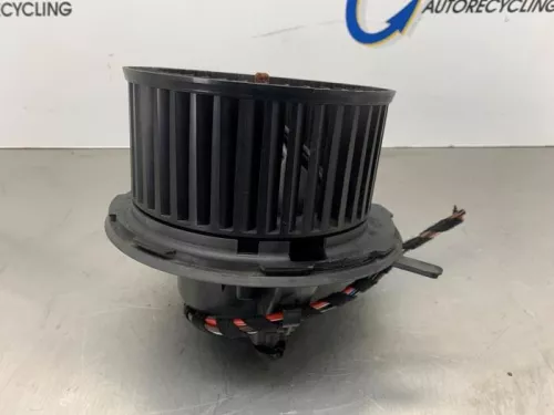 Kachel Ventilatiemotor-8258150 (22011405)