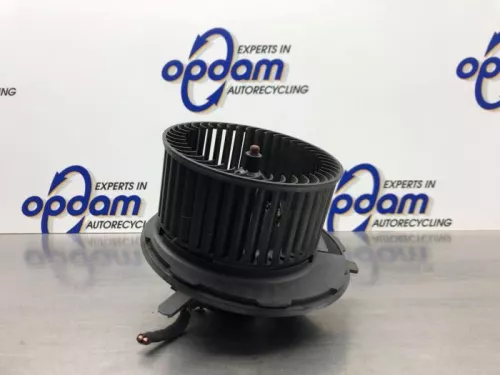 Kachel Ventilatiemotor-8221705 (21260273)