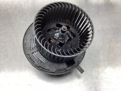 Kachel Ventilatiemotor-7589070 (19029394)