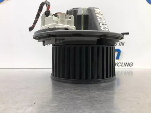 Kachel Ventilatiemotor-6725426 (16966582)