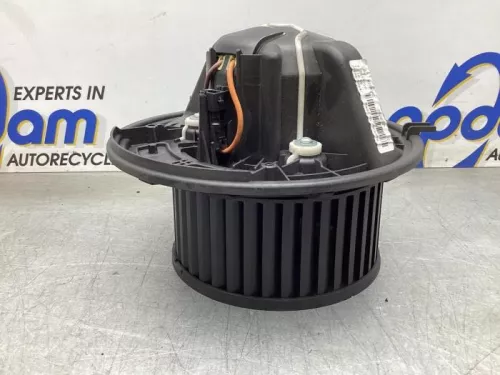 Kachel Ventilatiemotor-8066931