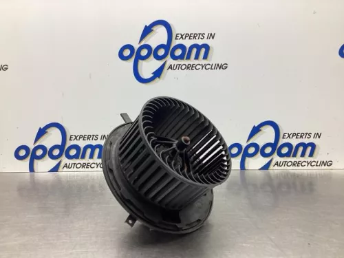 Kachel Ventilatiemotor-7741024