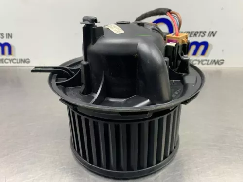 Kachel Ventilatiemotor-8203786 (21676869)