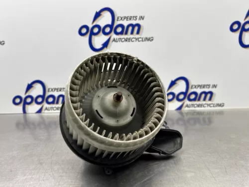 Kachel Ventilatiemotor-8221622