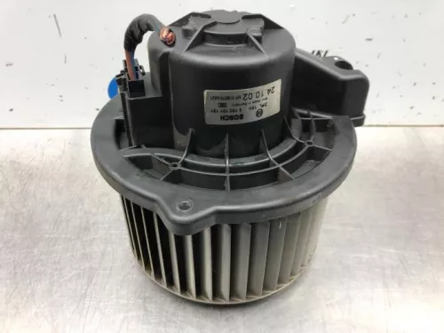 Kachel Ventilatiemotor-7746678