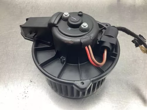 Kachel Ventilatiemotor-8076010 (19179526)