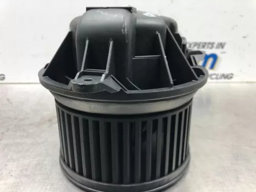 Kachel Ventilatiemotor-7589710 (16507608)