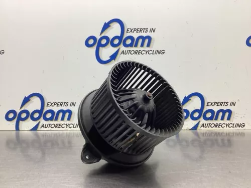 Kachel Ventilatiemotor-8136633