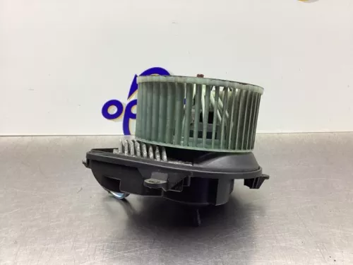 Kachel Ventilatiemotor-8295515 (22190610)