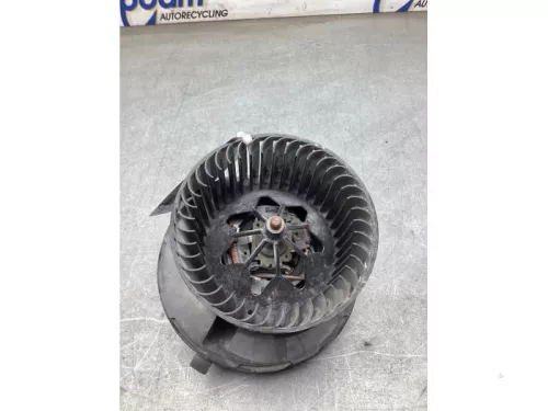 Kachel Ventilatiemotor-8247420 (22335024)