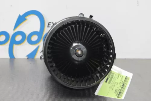 Kachel Ventilatiemotor-6053907 (15561570)
