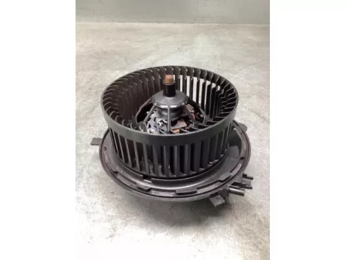 Kachel Ventilatiemotor-8240960 (21810358)